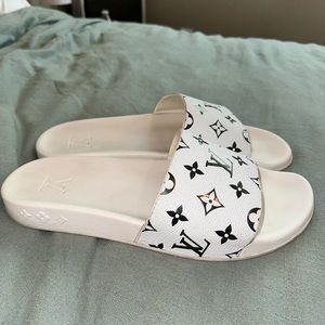 Louis Vuitton Slides